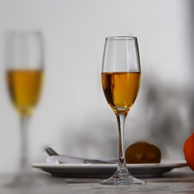 Beautiful wedding glass champagne glasses (3)